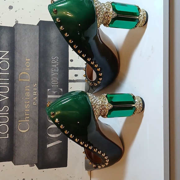 Emerald Gem Heels - Picture 3 of 8
